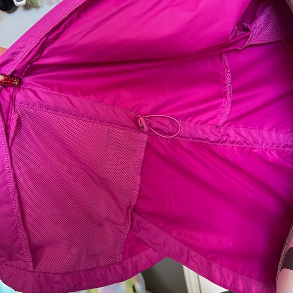 Women’s Magenta windbreaker jacket - Picture 2 of 5